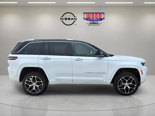 Bright White Clearcoat 2022 Jeep Grand Cherokee 4xe Summit