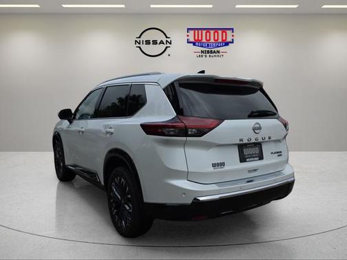 Everest White P 2026 Nissan Rogue Platinum