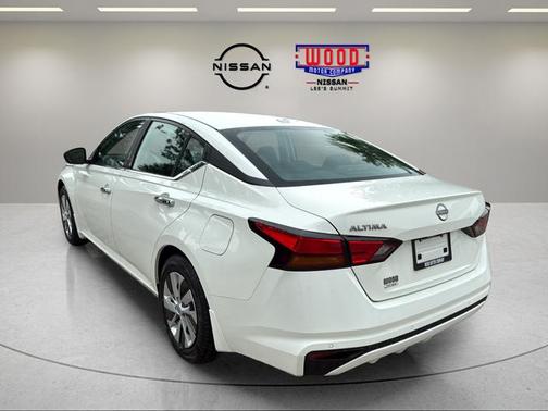Glacier White 2025 Nissan Altima S