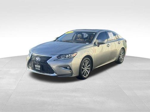 2016 Lexus ES 300h Base