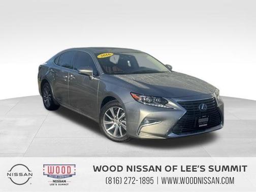 2016 Lexus ES 300h Base