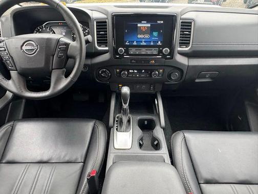 2024 Nissan Frontier SL