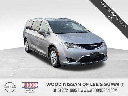 2019 Chrysler Pacifica Touring-L