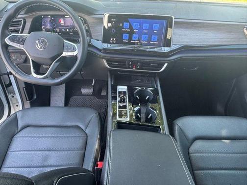 2024 Volkswagen Atlas 2.0T SEL