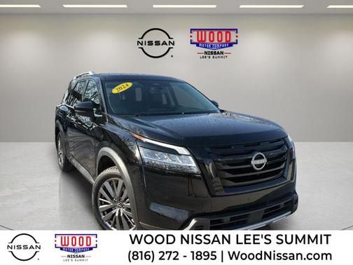 Black 2024 Nissan Pathfinder SL
