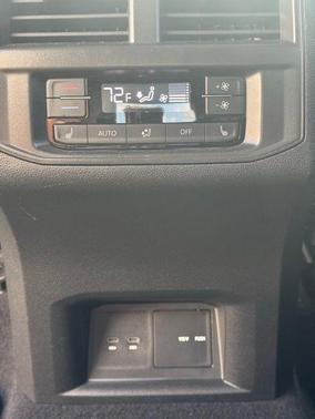 2023 Volkswagen Atlas 3.6L SEL Premium R-Line