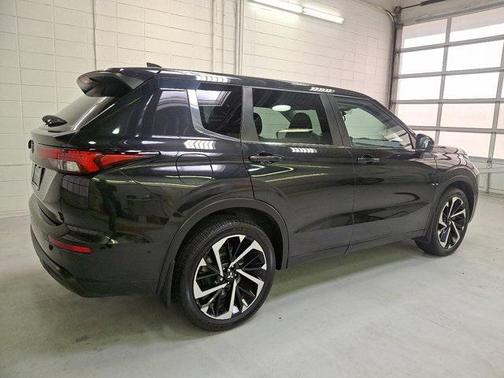 2022 Mitsubishi Outlander ES 2.5 S-AWC