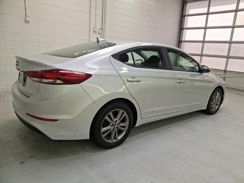 2017 Hyundai ELANTRA Value Edition
