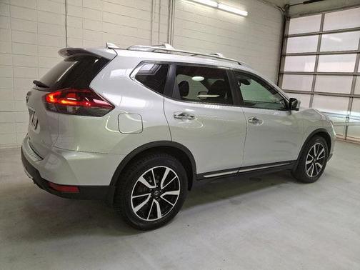 2020 Nissan Rogue SL