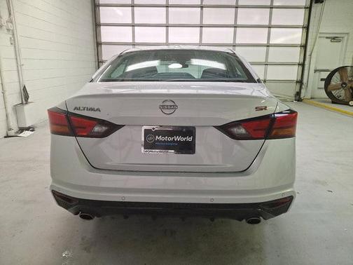 2024 Nissan Altima SR FWD