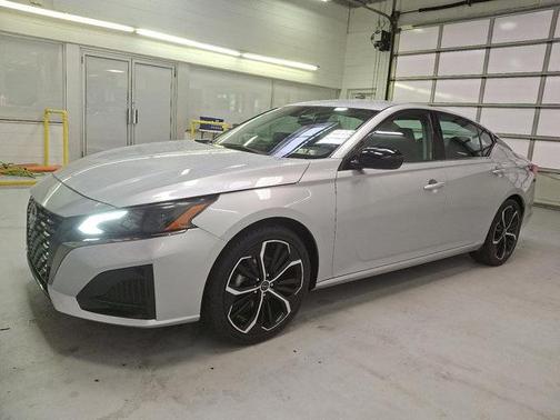 2024 Nissan Altima SR FWD