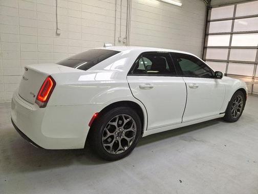2016 Chrysler 300 S