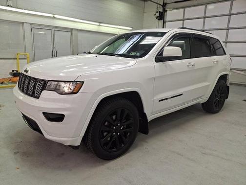 2017 Jeep Grand Cherokee Altitude