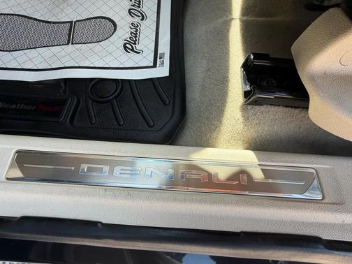 Carbon Black Metallic 2020 GMC Acadia Denali