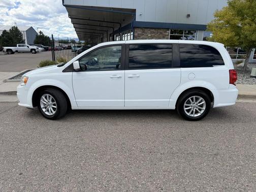 White Knuckle Clearcoat 2020 Dodge Grand Caravan SE