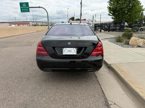 Black 2013 Mercedes-Benz S-Class 4MATIC