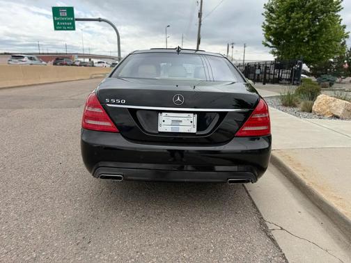 Black 2011 Mercedes-Benz S-Class S550