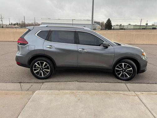 2020 Nissan Rogue SL