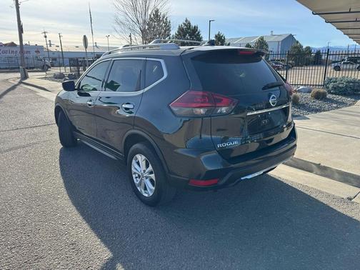 2018 Nissan Rogue SV