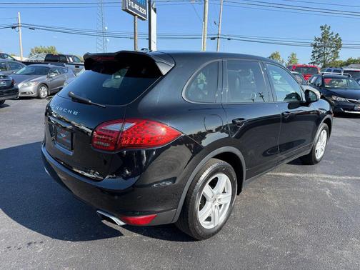2012 Porsche Cayenne Sport Utility 4D