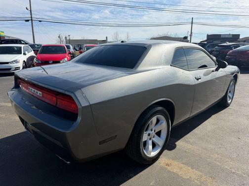 2011 Dodge Challenger Base