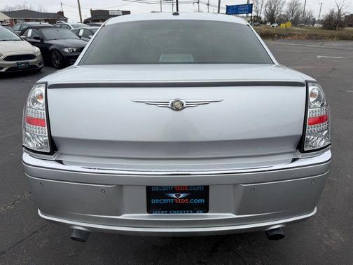 2006 Chrysler 300 SRT8