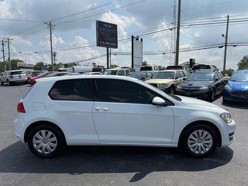 2015 Volkswagen Golf Launch Edition 2-Door