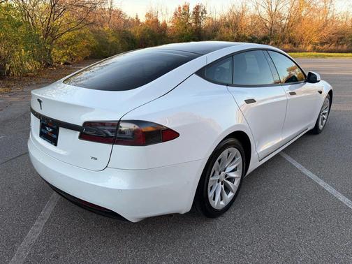 2017 Tesla Model S 75