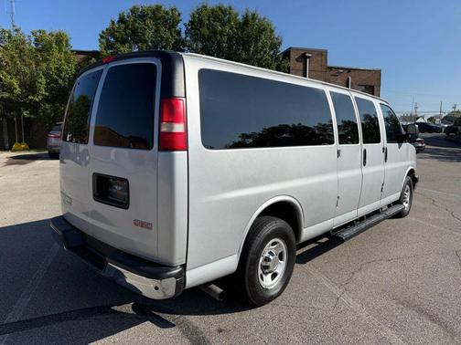 2015 GMC Savana 3500 LT