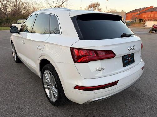 2018 Audi Q5 2.0T Tech Premium