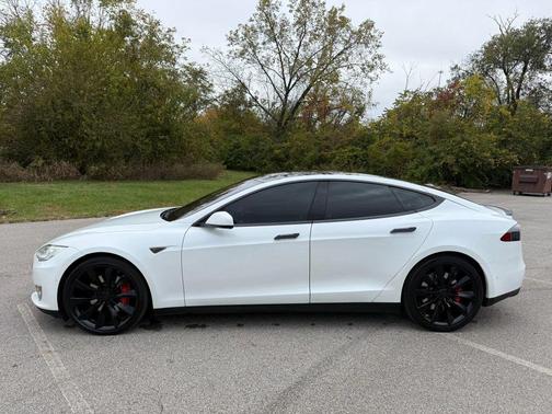 2015 Tesla Model S P90D