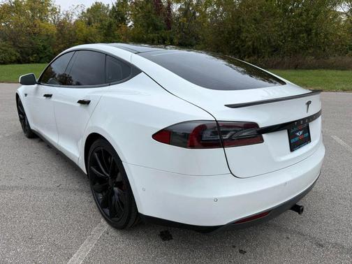 2015 Tesla Model S P90D