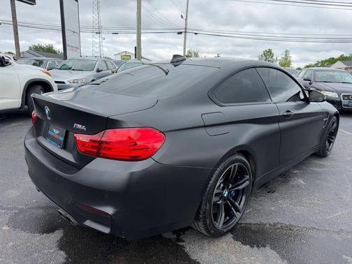 Black 2016 BMW M4 Base