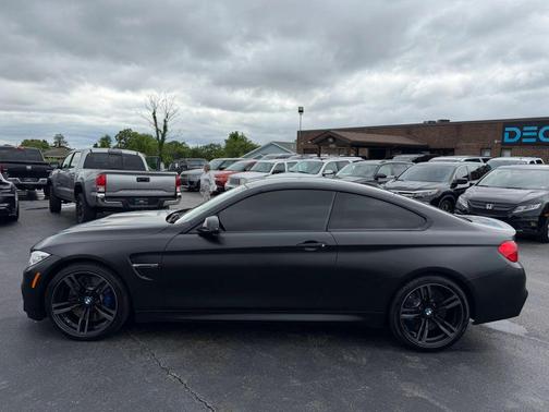 Black 2016 BMW M4 Base