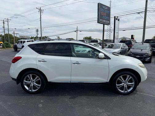 2010 Nissan Murano LE