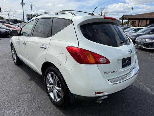 2010 Nissan Murano LE