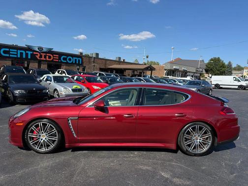 2016 Porsche Panamera Turbo S