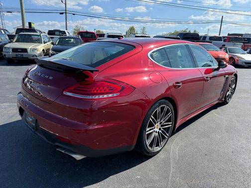 2016 Porsche Panamera Turbo S