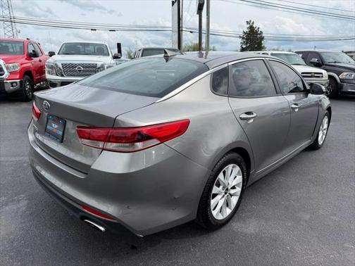 2017 Kia Optima LX