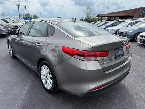 2017 Kia Optima LX