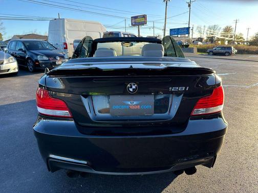 2011 BMW 128 128i Convertible 2D