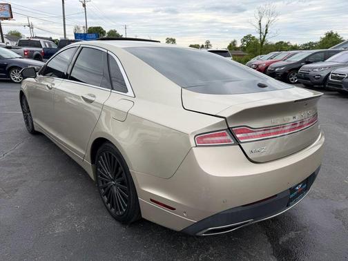 Palladium White Gold Metallic 2017 Lincoln MKZ Reserve I