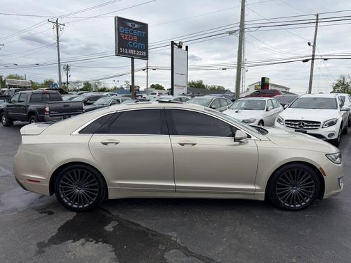 Palladium White Gold Metallic 2017 Lincoln MKZ Reserve I