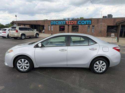 Classic Silver Metallic 2015 Toyota Corolla LE Plus
