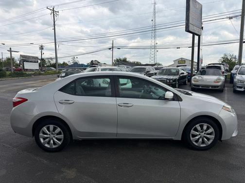 Classic Silver Metallic 2015 Toyota Corolla LE Plus