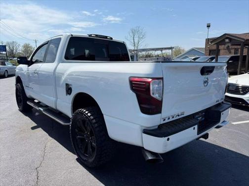 2018 Nissan Titan SV