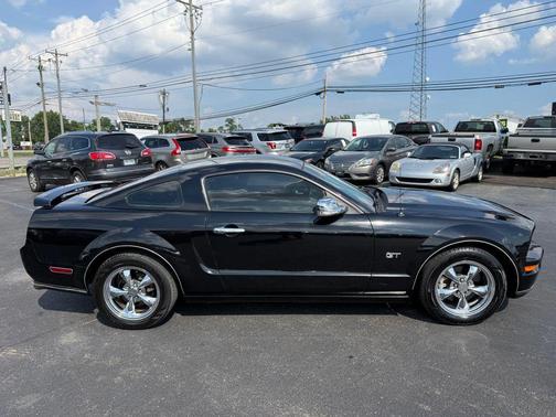 2008 Ford Mustang GT Deluxe