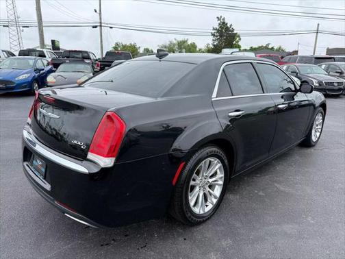 2016 Chrysler 300C Base