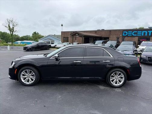 2016 Chrysler 300C Base
