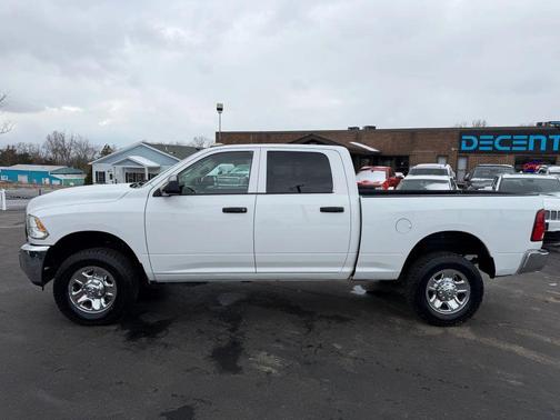 2017 RAM 3500 Tradesman Crew Cab 4x4 6'4' Box